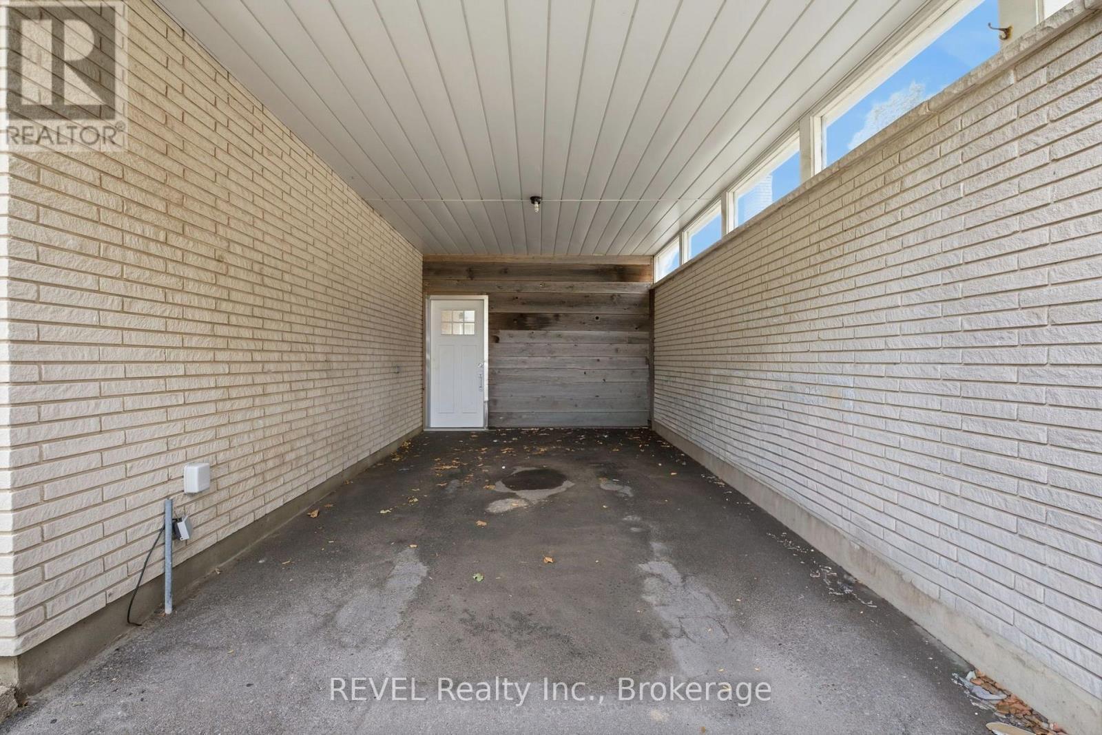 7218 Maywood Street, Niagara Falls, Ontario  L2E 5P5 - Photo 3 - X13876184