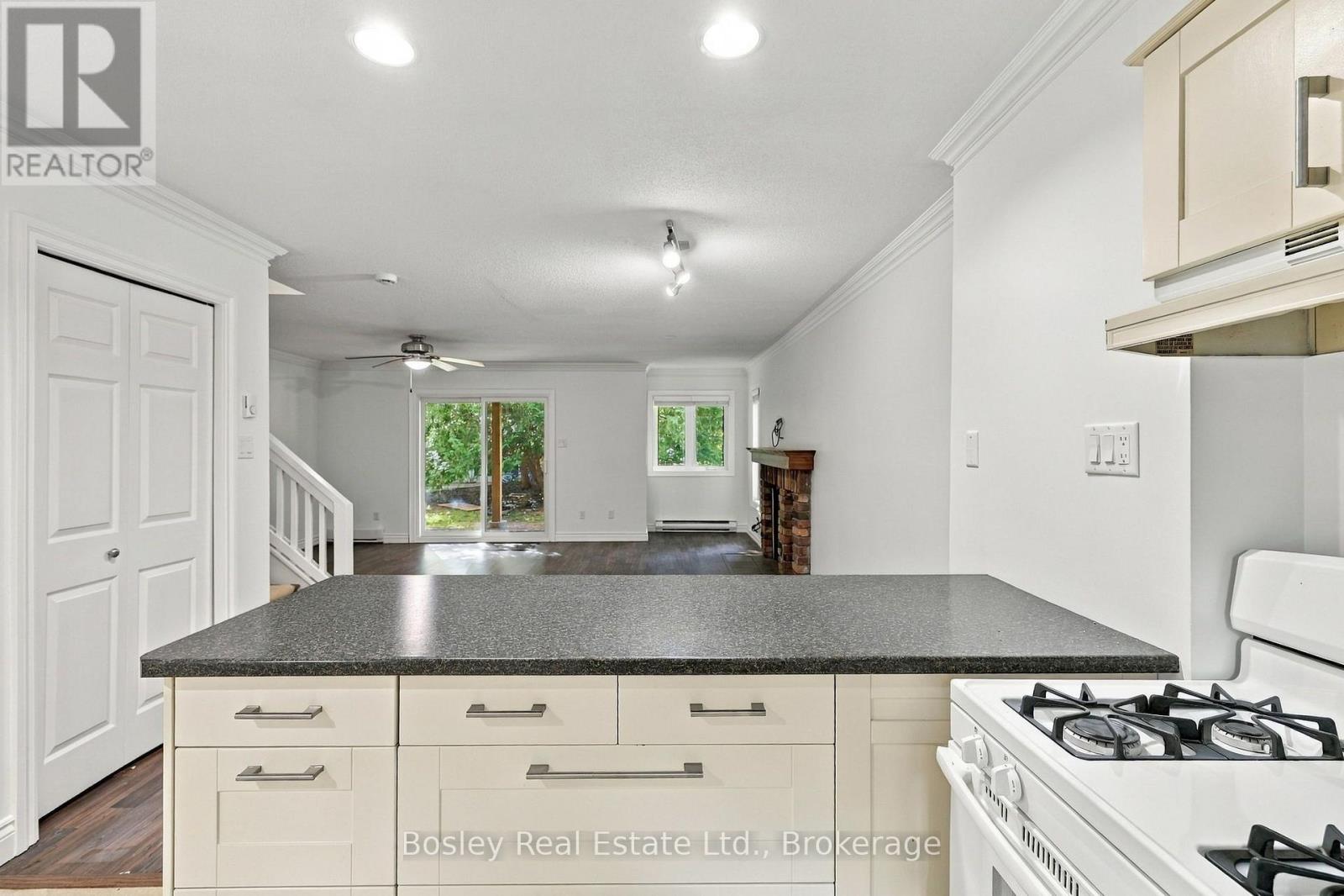 552 Oxbow Crescent, Collingwood, Ontario L9Y 5B4 - Photo 12 - S13876016