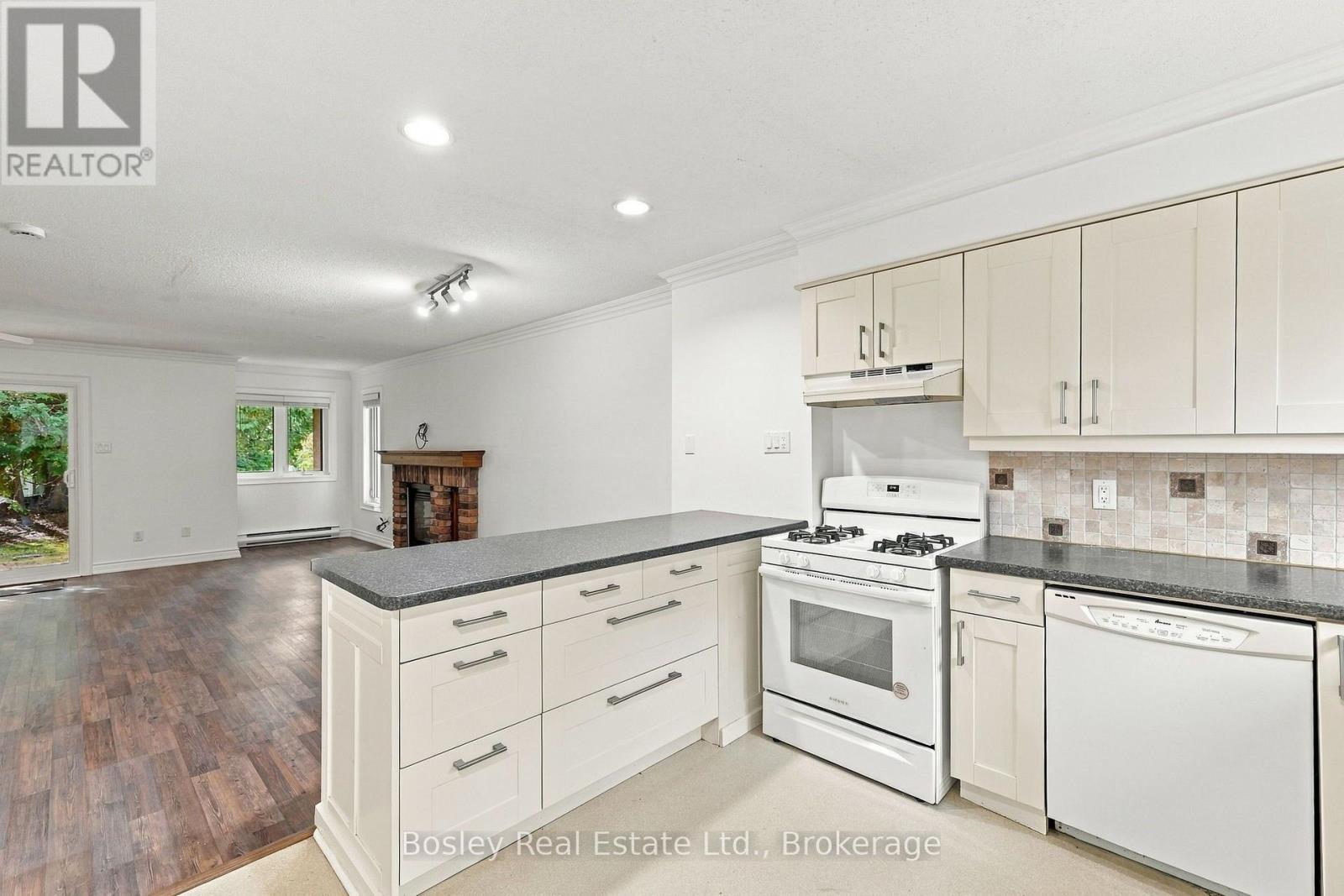 552 Oxbow Crescent, Collingwood, Ontario L9Y 5B4 - Photo 7 - S13876016