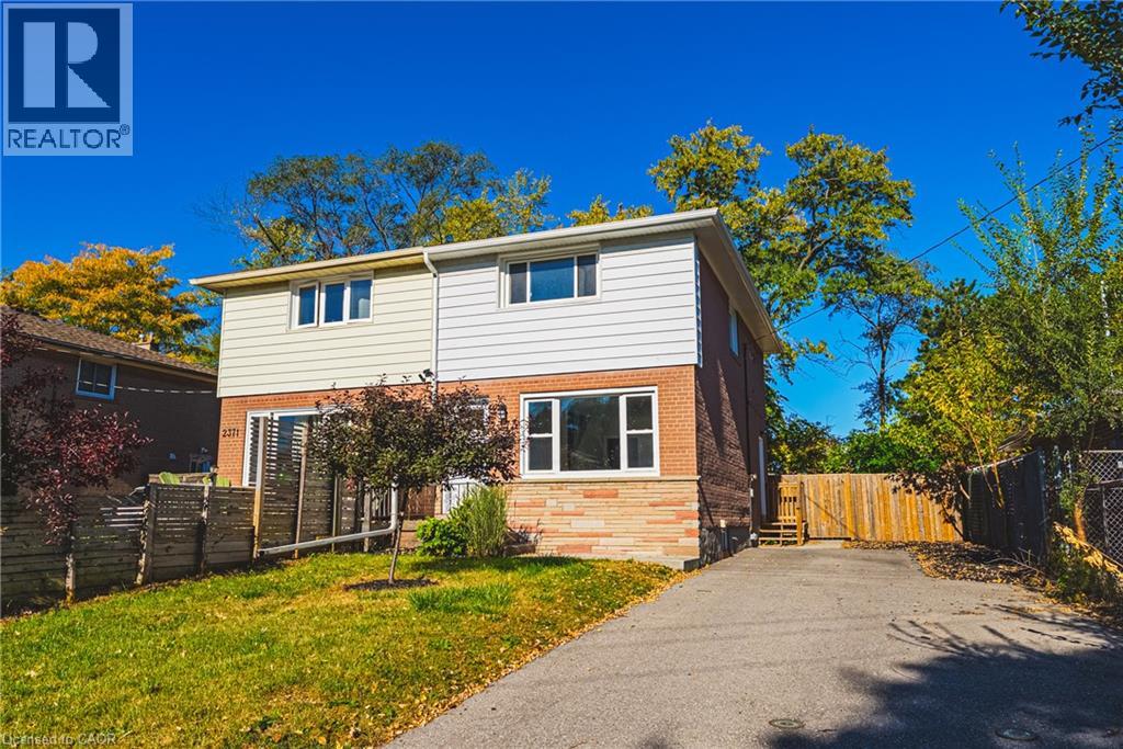 2373 Barclay Road, Burlington, Ontario  L7R 2B7 - Photo 2 - 40869350