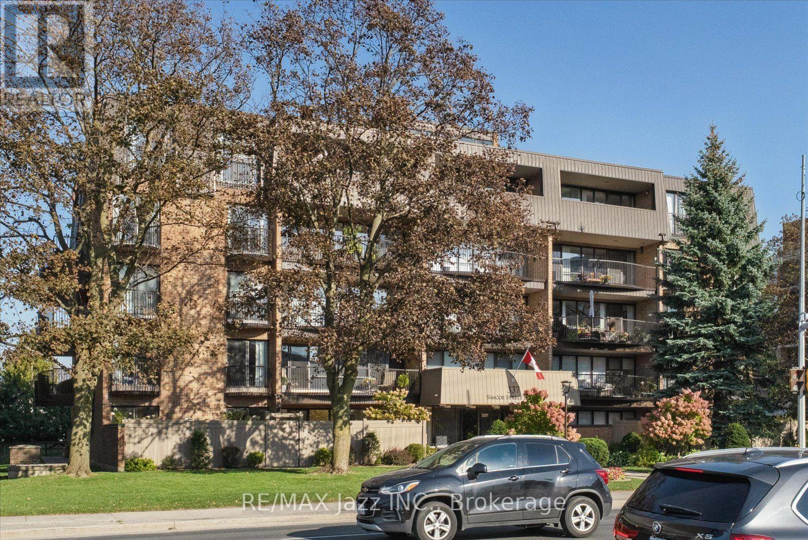 405 - 337 Simcoe Street N, Oshawa, Ontario  L1G 4T2 - Photo 2 - E13876060