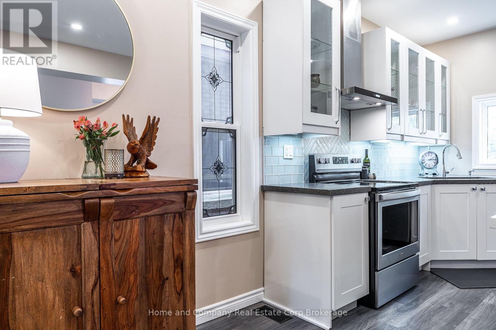 36 East Gore Street, Stratford, Ontario  N5A 3X5 - Photo 9 - X13875950