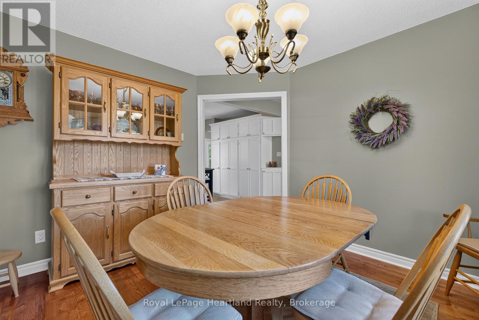 9 Sherwood Crescent, South Huron, Ontario  N0M 1S1 - Photo 6 - X13876240