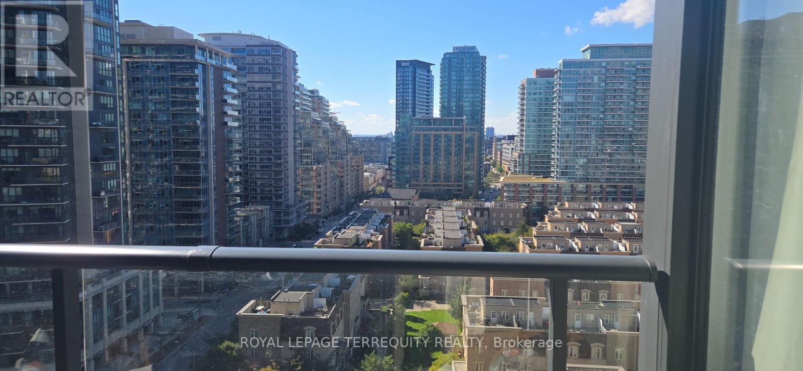 1511 - 19 Western Battery Road, Toronto, Ontario  M6K 0E3 - Photo 17 - C13875958