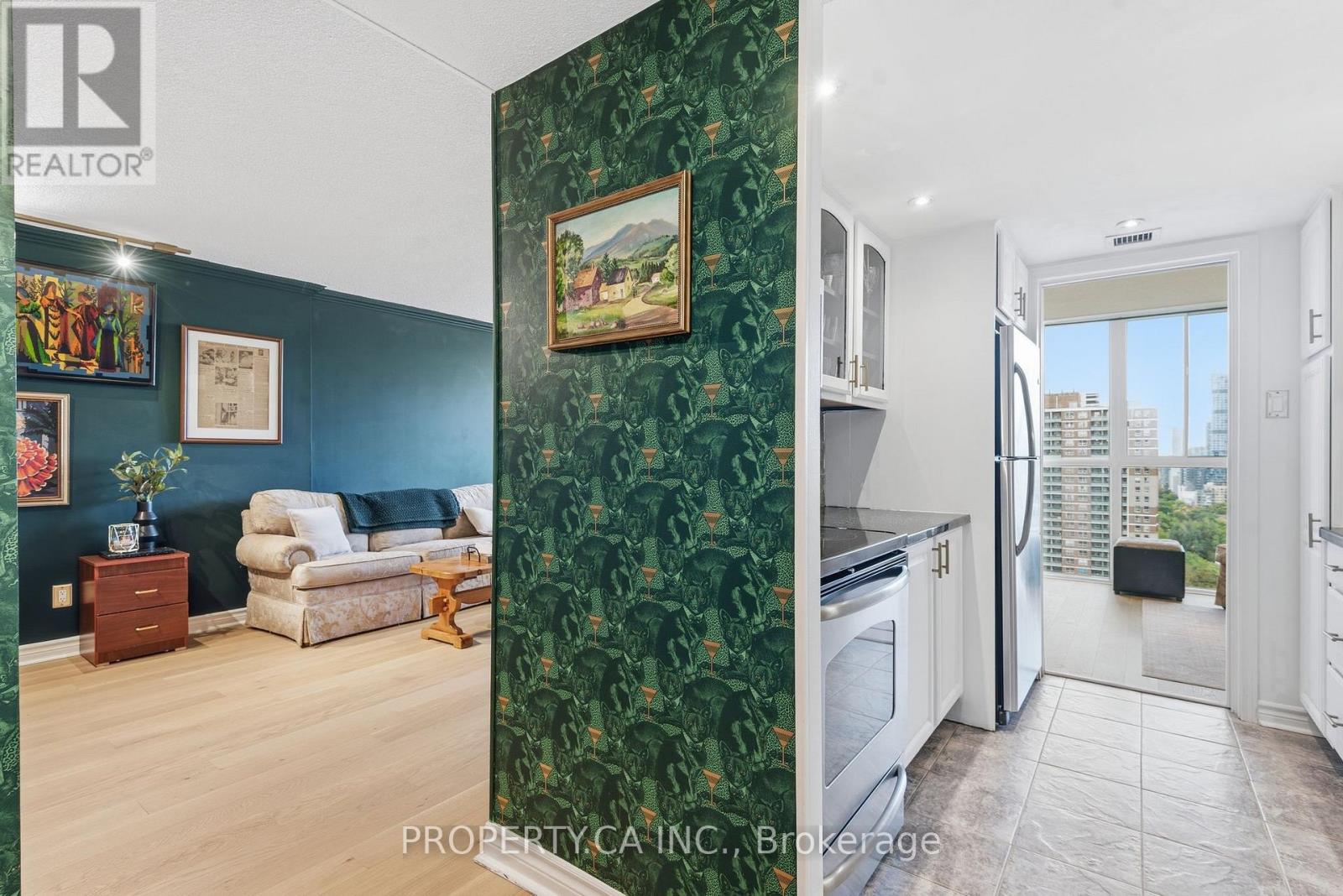 1811 - 15 Maitland Place, Toronto, Ontario  M4Y 2X3 - Photo 11 - C13876042