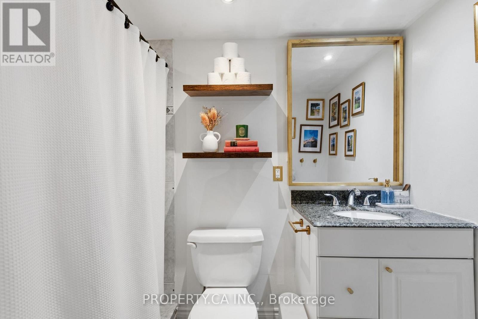 1811 - 15 Maitland Place, Toronto, Ontario  M4Y 2X3 - Photo 18 - C13876042