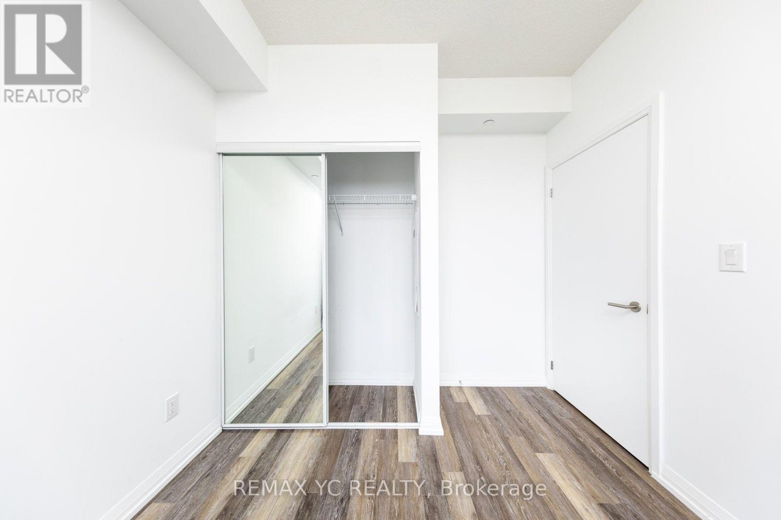 2110 - 75 Canterbury Place, Toronto, Ontario  M2N 0L2 - Photo 16 - C13876106