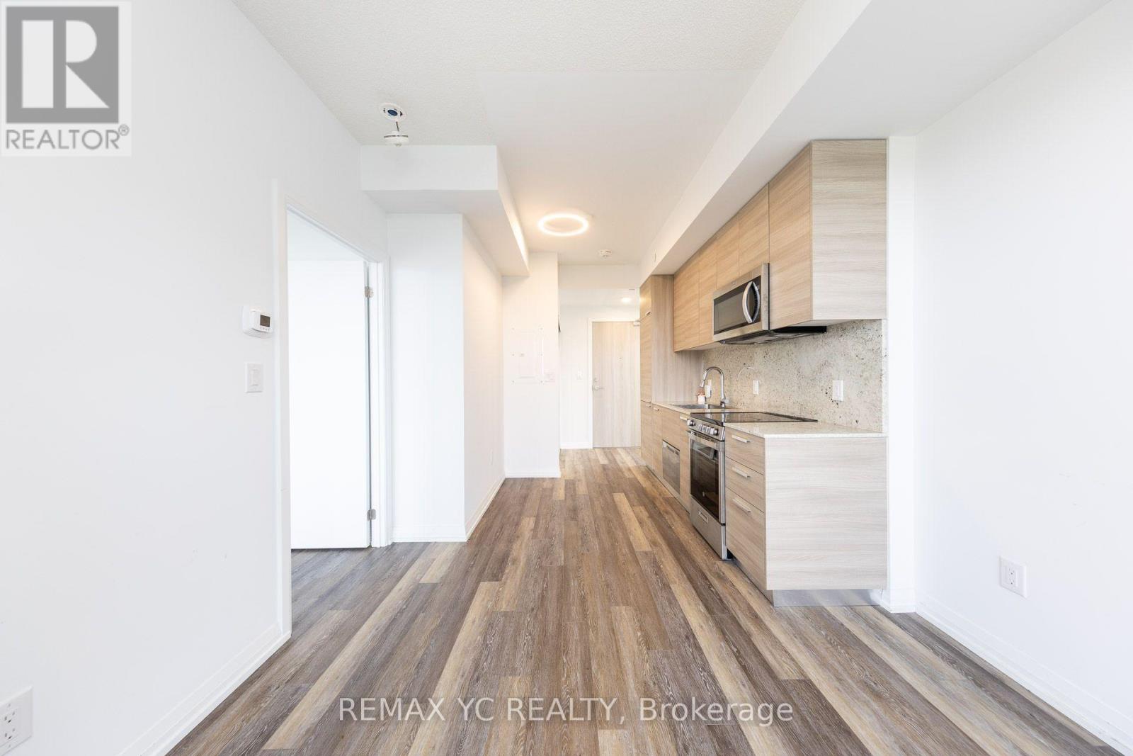2110 - 75 Canterbury Place, Toronto, Ontario  M2N 0L2 - Photo 9 - C13876106