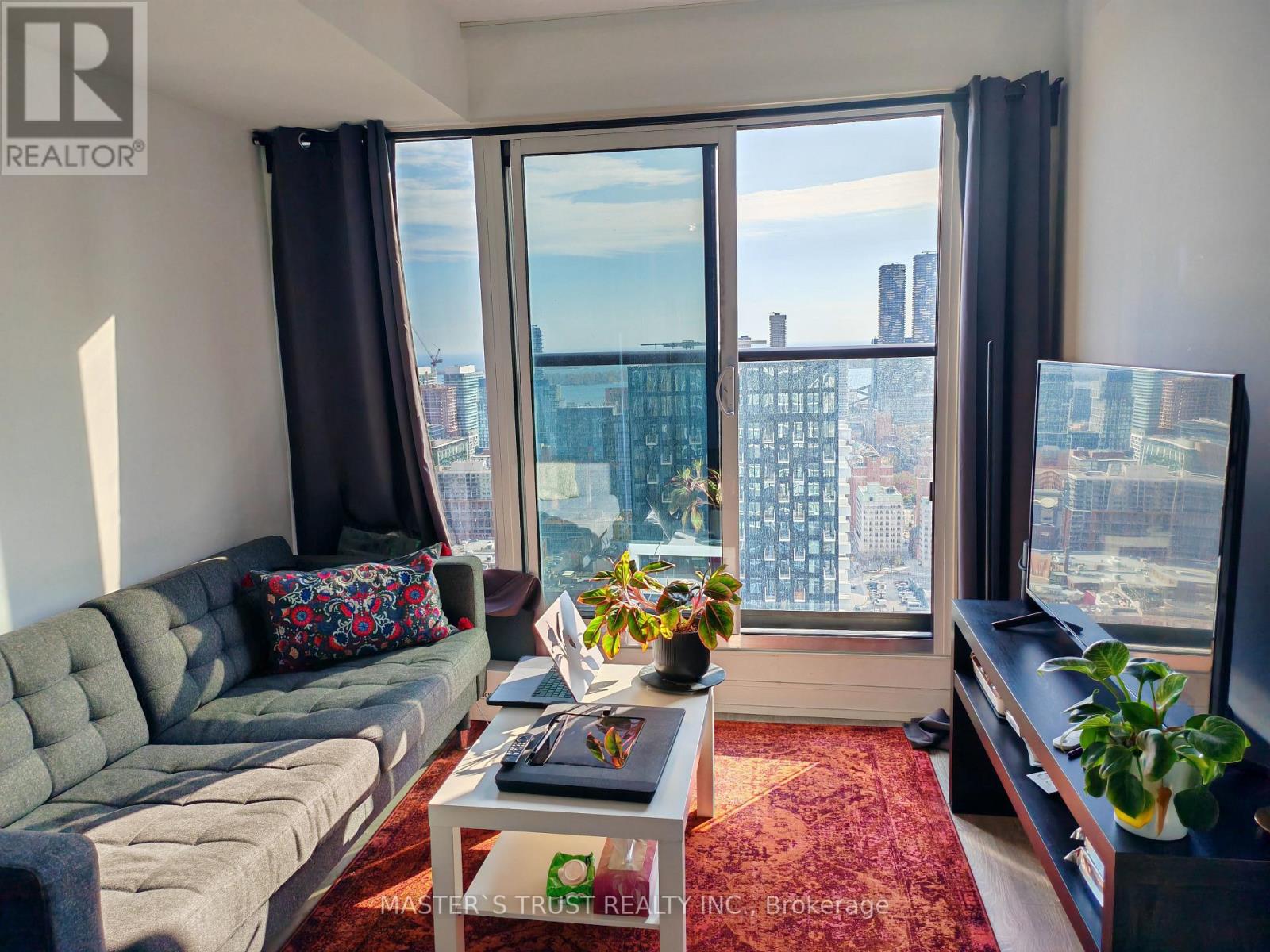 4109 - 181 DUNDAS STREET E