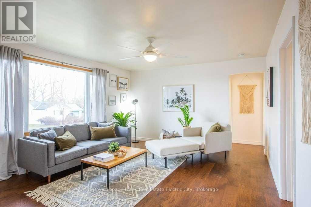611 Watts Avenue, Peterborough, Ontario K9H 2C6 - Photo 3 - X13876102