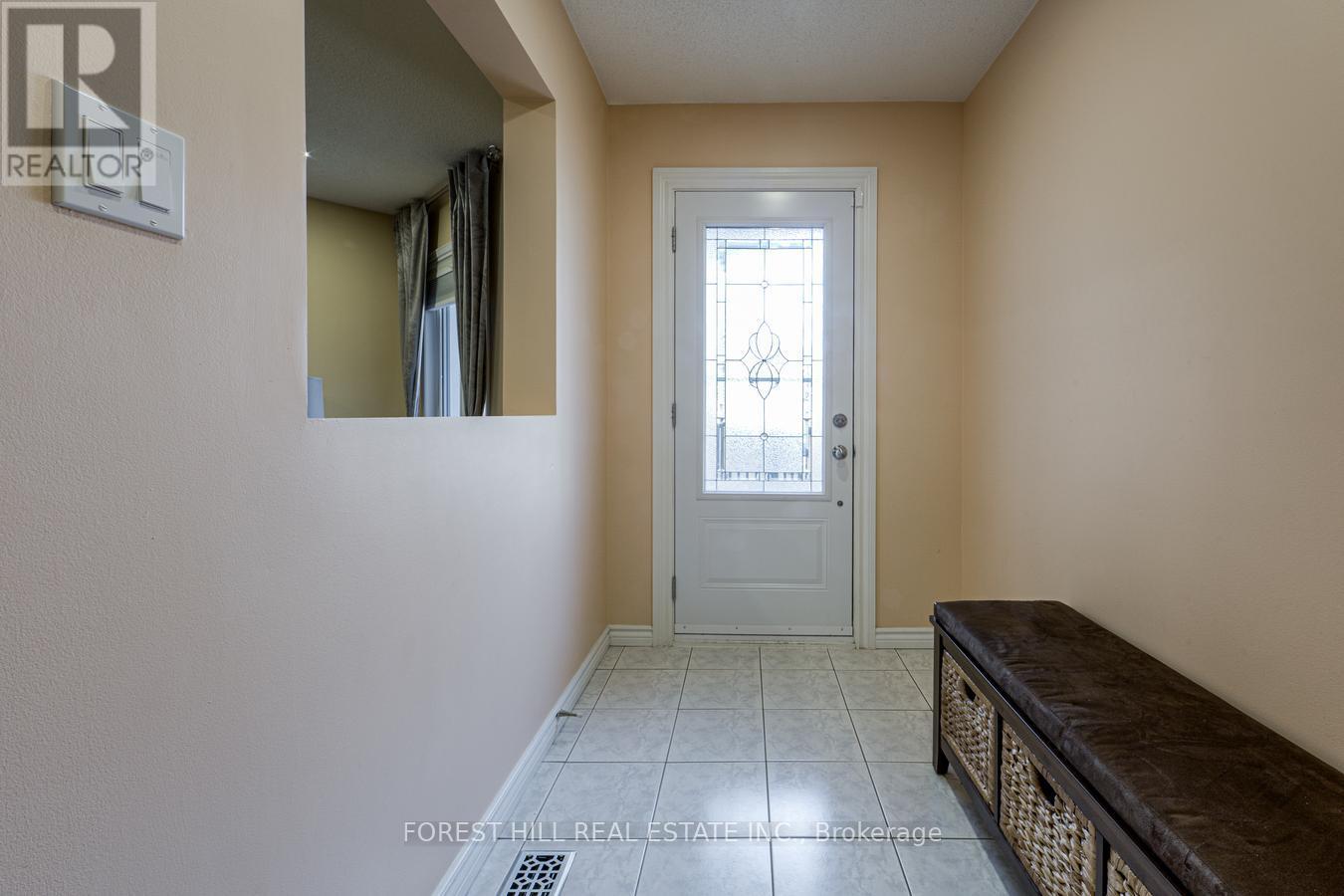 13 Shale Drive, Ajax, Ontario  L1T 3V9 - Photo 4 - E13875930
