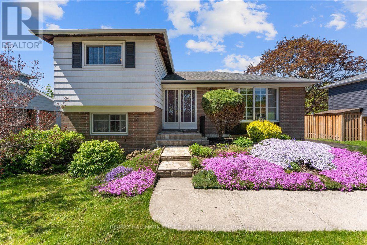 820 Bem Avenue, Pickering, Ontario  L1W 1X1 - Photo 6 - E13876244
