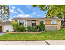 18 HORIZON CRESCENT, Toronto, Ontario