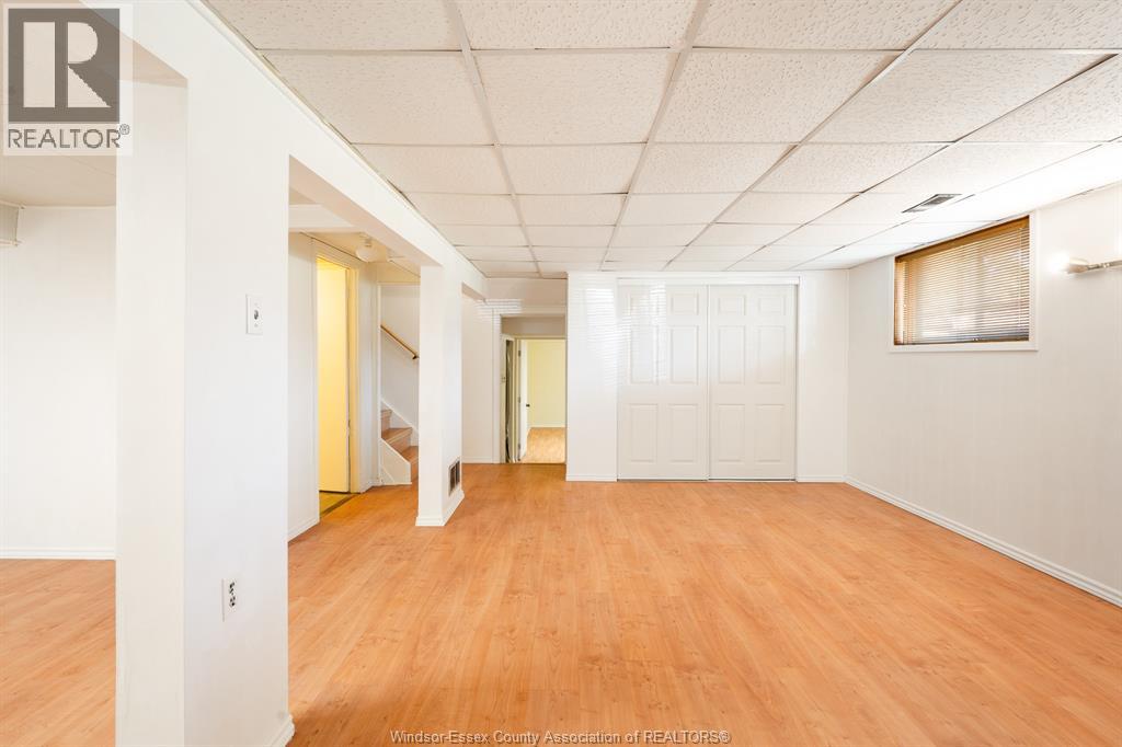 2505 Longfellow, Windsor, Ontario  N9E 2K8 - Photo 21 - 26024843