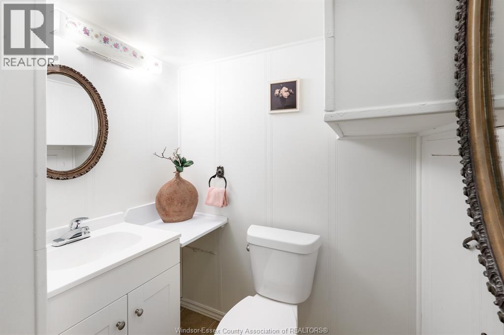 2505 Longfellow, Windsor, Ontario  N9E 2K8 - Photo 23 - 26024843