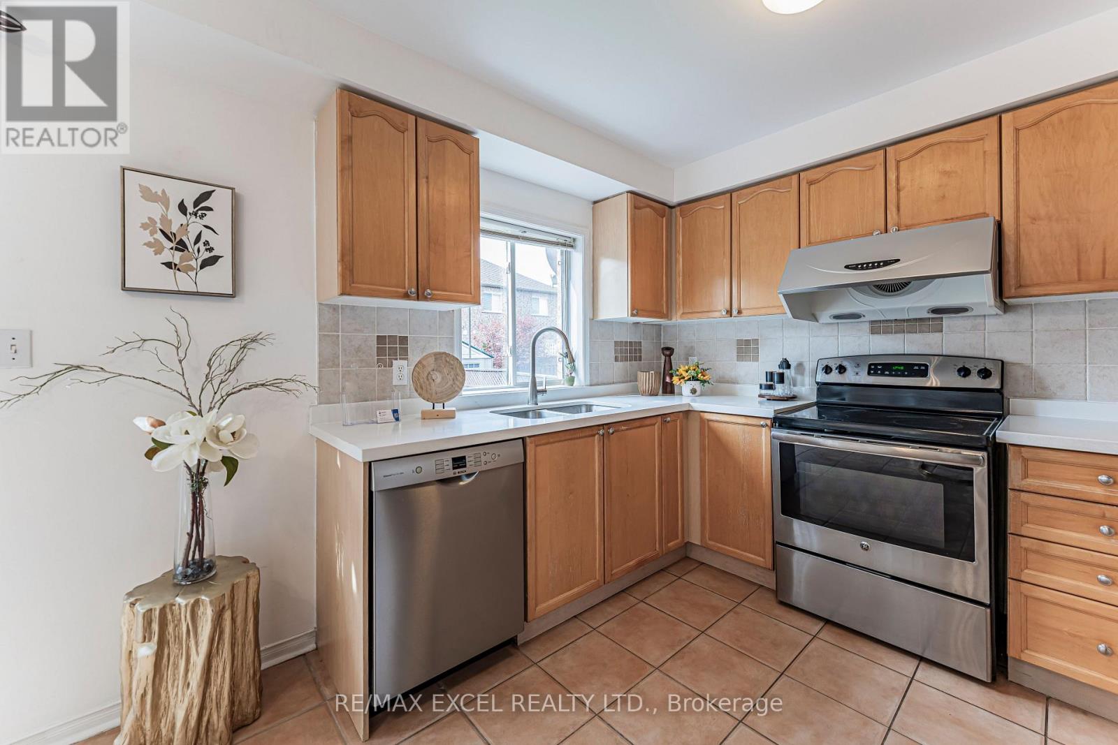50 Casabel Drive, Vaughan (Vellore Village), Ontario  L6A 3L7 - Photo 11 - N13875952