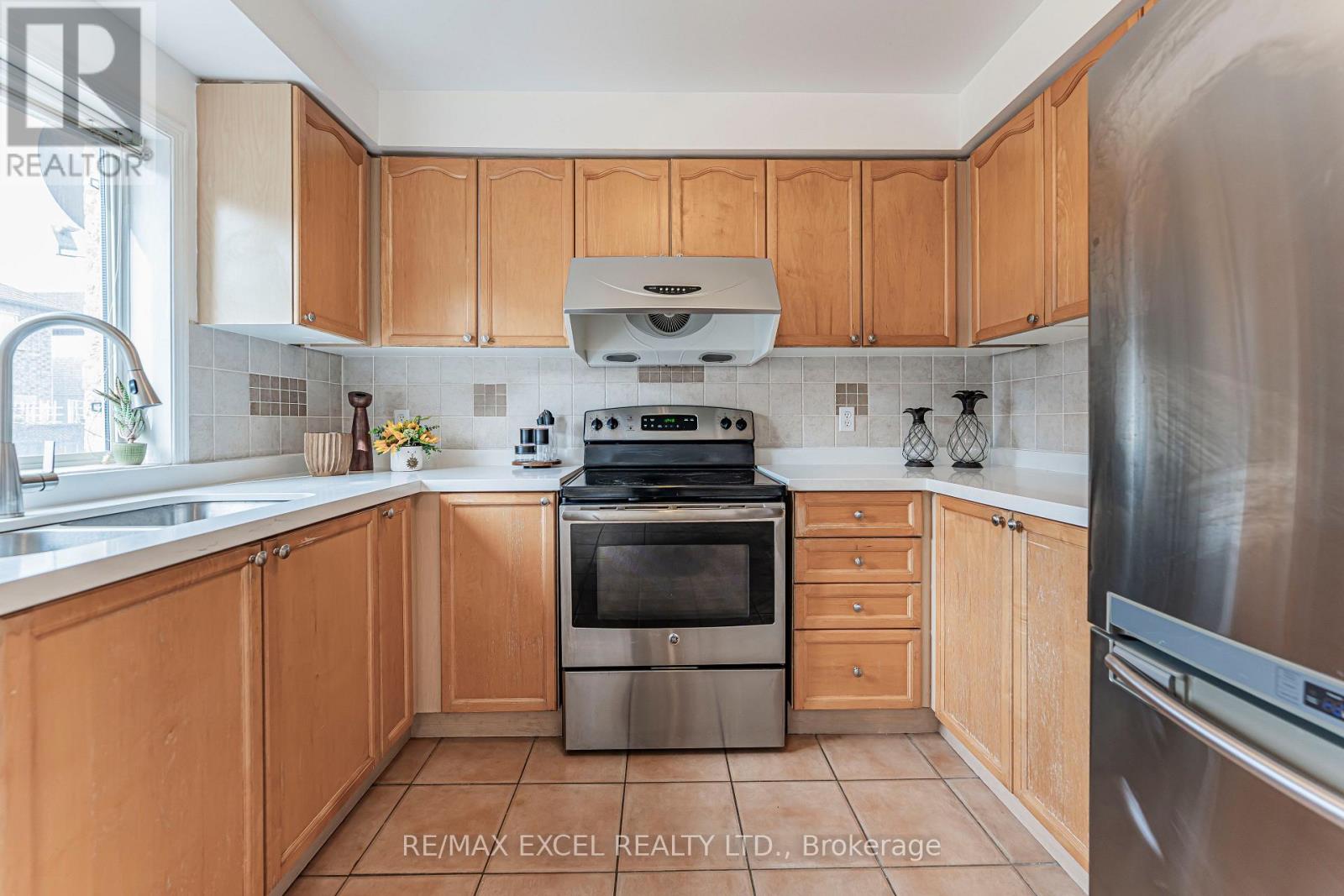 50 Casabel Drive, Vaughan (Vellore Village), Ontario  L6A 3L7 - Photo 12 - N13875952