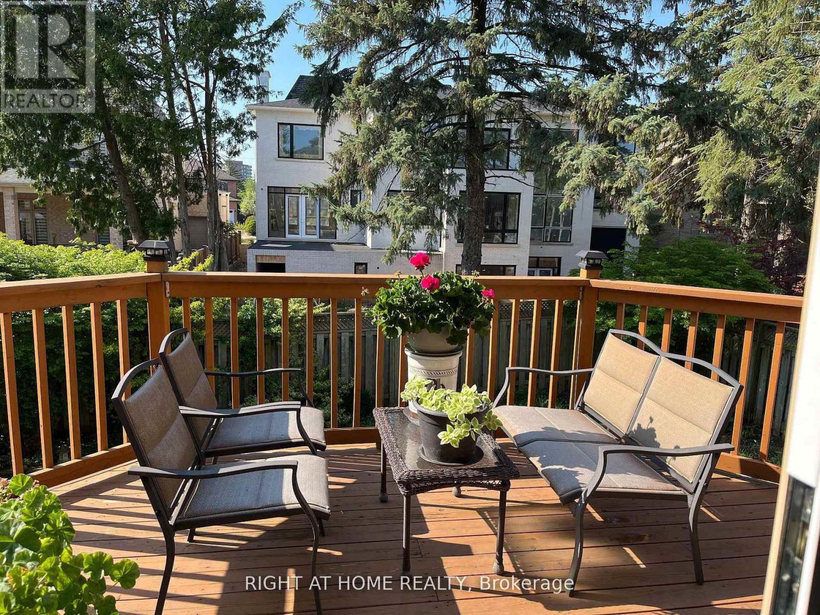 27 Addison Street, Richmond Hill, Ontario  L4C 9N1 - Photo 21 - N13876006