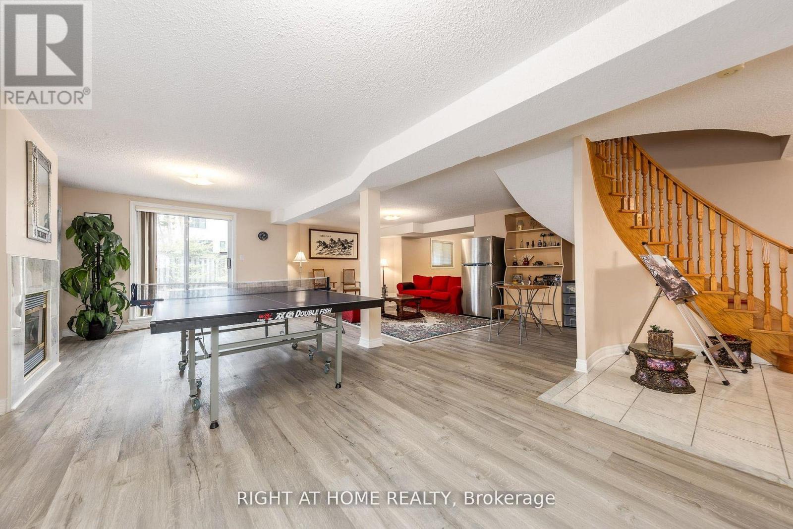 27 Addison Street, Richmond Hill, Ontario  L4C 9N1 - Photo 38 - N13876006