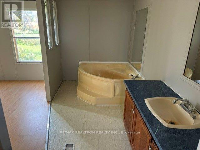 2755 4th Line, Innisfil, Ontario  L0L 1K0 - Photo 20 - N13876116