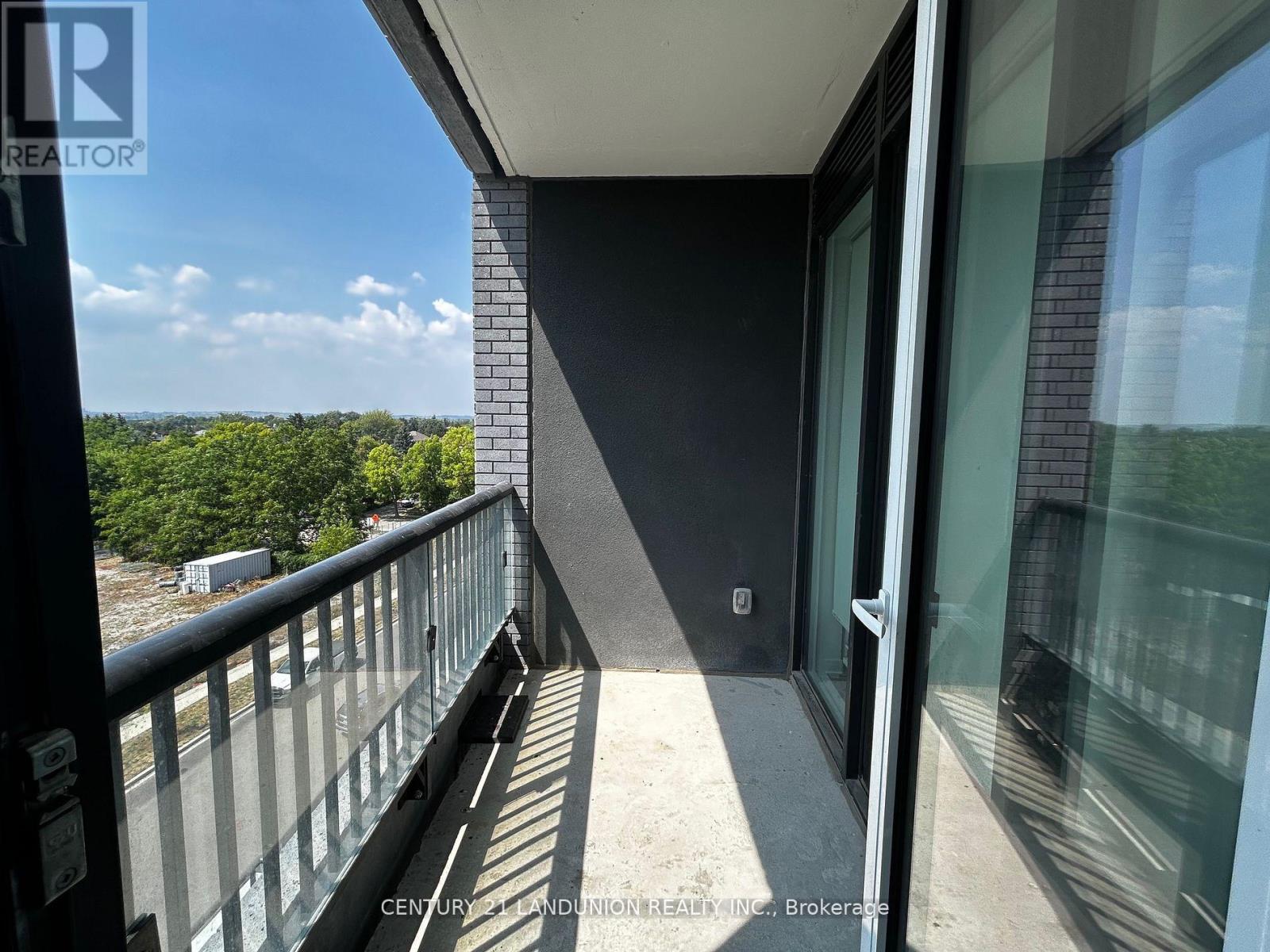 501w - 3 Rosewater Street, Richmond Hill, Ontario  L4C 5T6 - Photo 14 - N13876188
