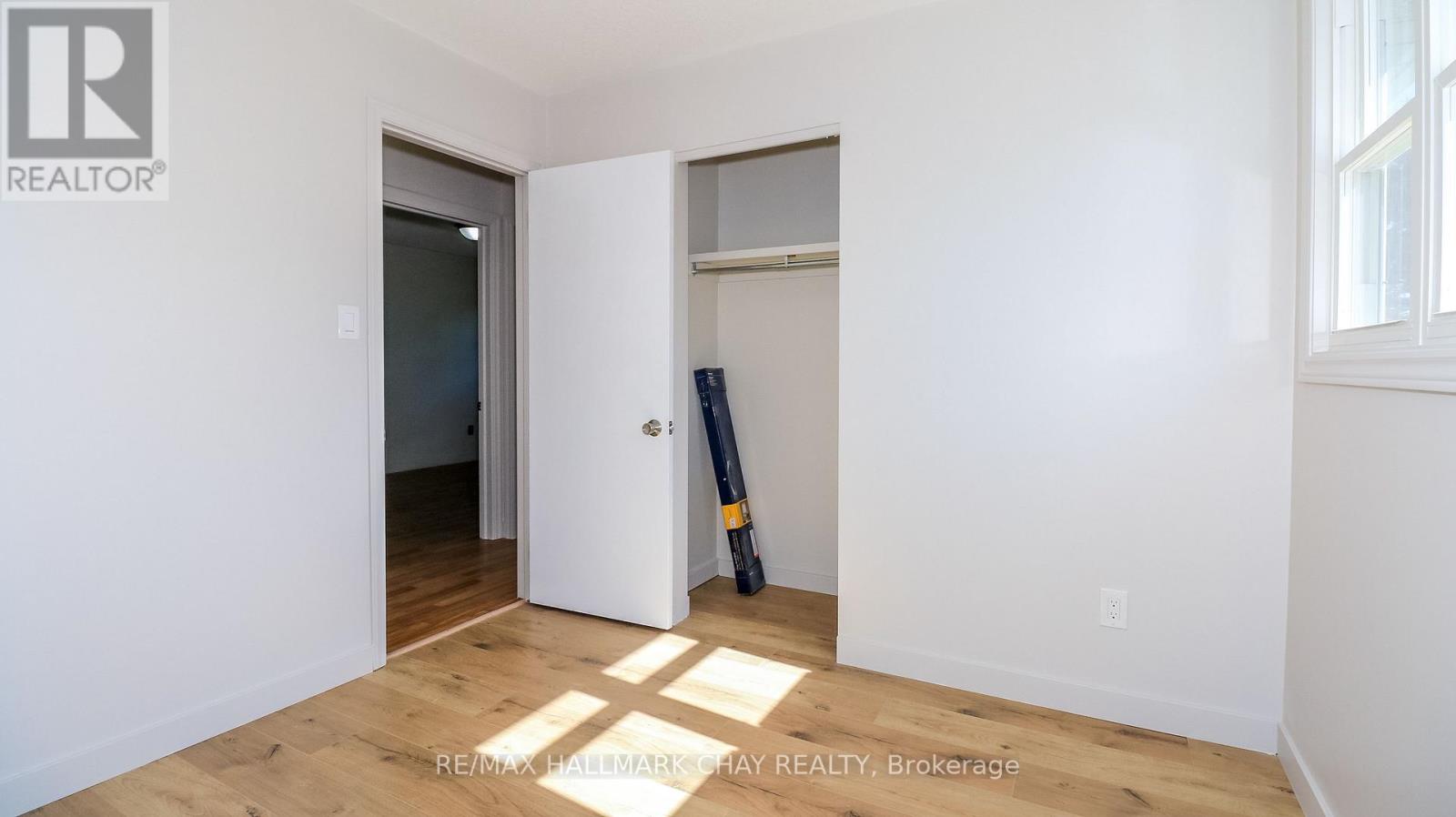 9 Bronte Crescent, Barrie, Ontario  L4N 5B8 - Photo 29 - S13875978
