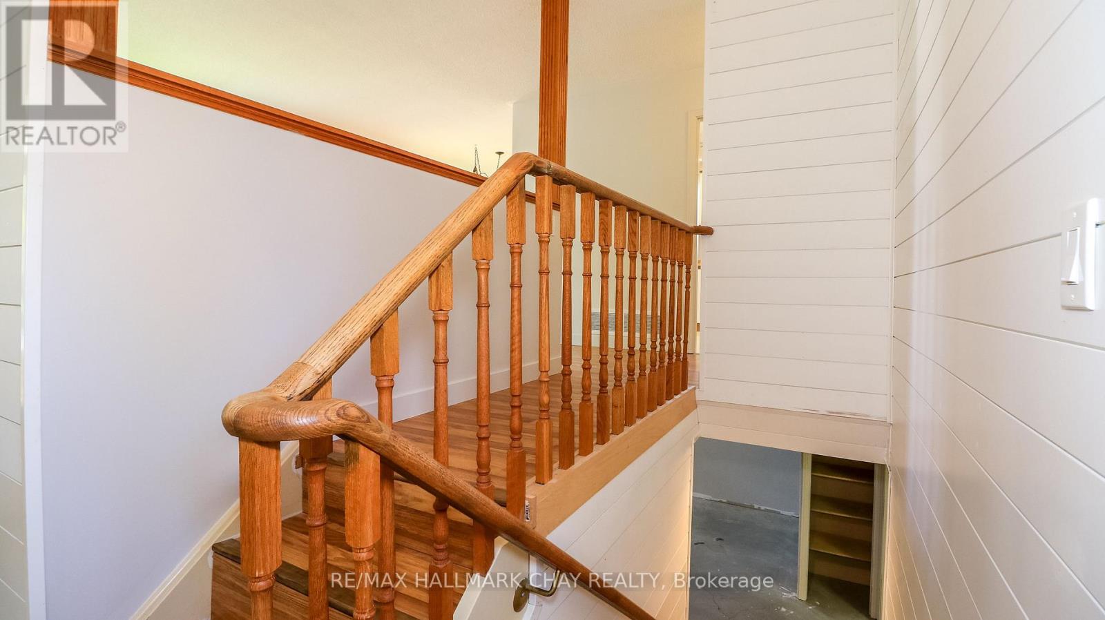 9 Bronte Crescent, Barrie, Ontario  L4N 5B8 - Photo 34 - S13875978