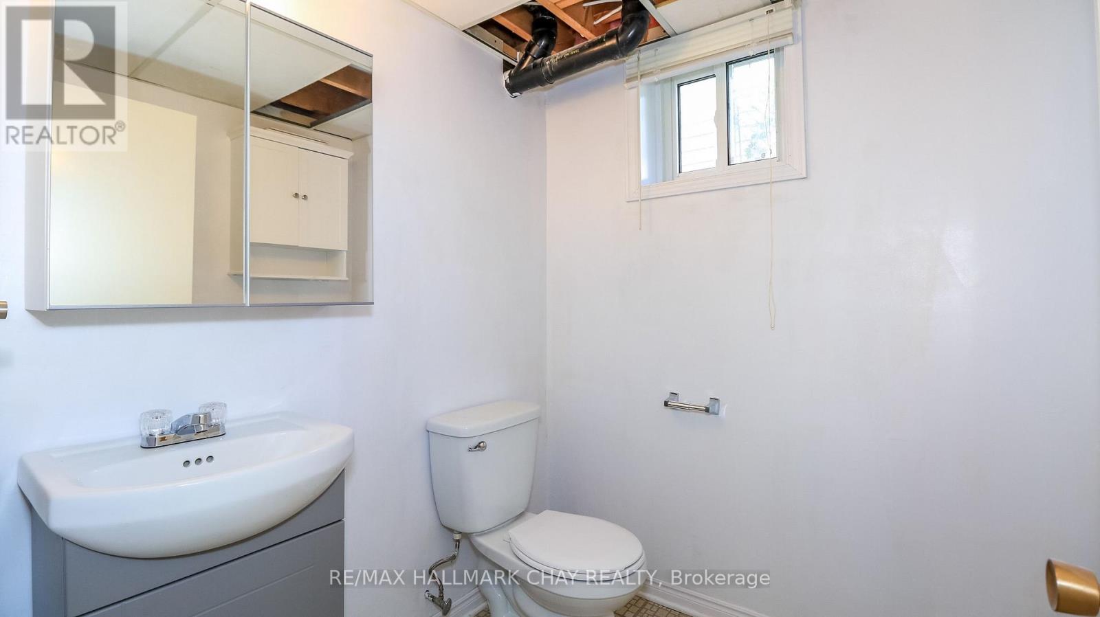 9 Bronte Crescent, Barrie, Ontario  L4N 5B8 - Photo 45 - S13875978
