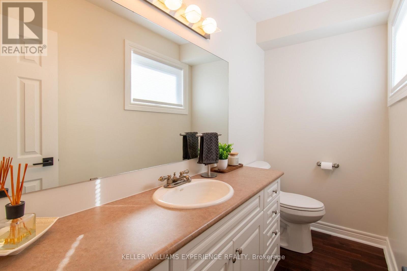 15 Woodcrest Road, Barrie (Allandale Heights), Ontario  L4N 2V4 - Photo 12 - S13876154