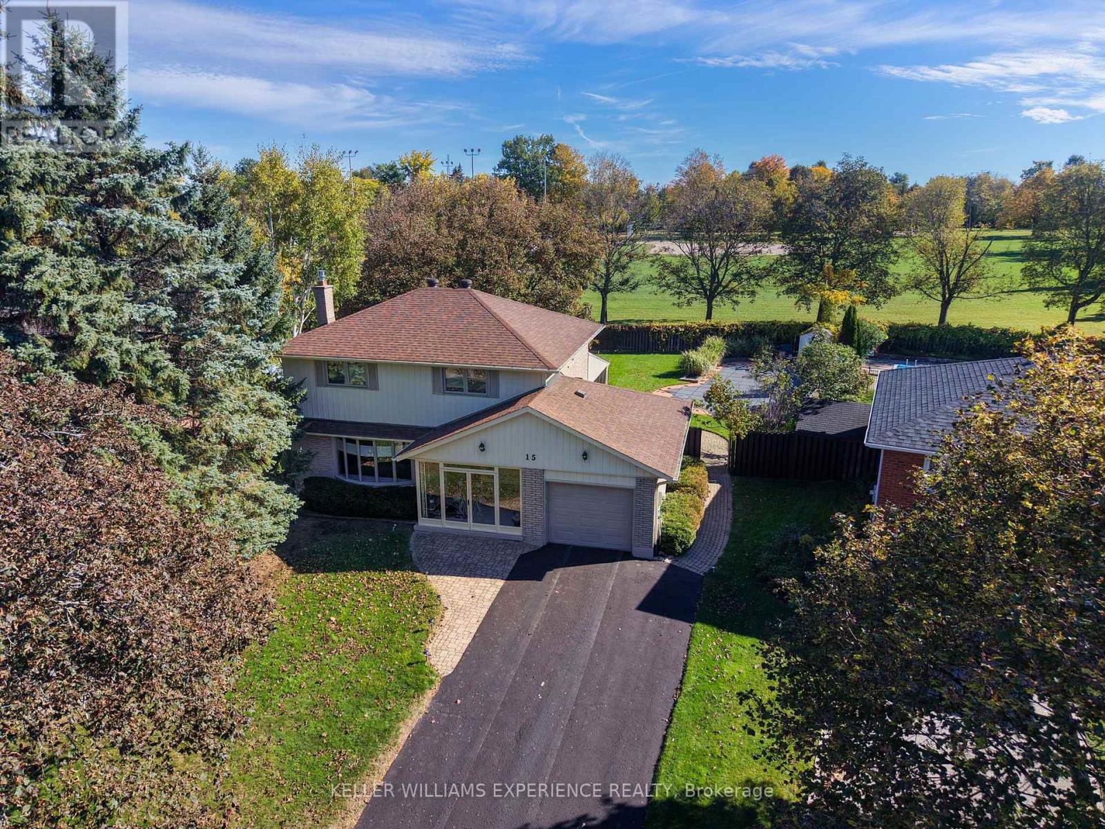 15 Woodcrest Road, Barrie (Allandale Heights), Ontario  L4N 2V4 - Photo 2 - S13876154