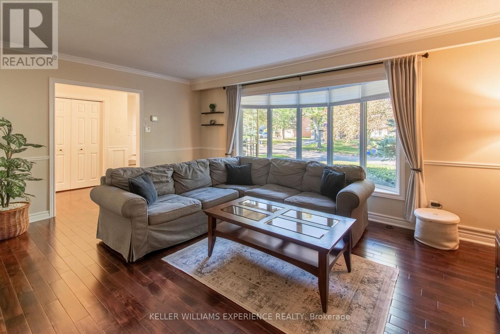 15 Woodcrest Road, Barrie (Allandale Heights), Ontario  L4N 2V4 - Photo 6 - S13876154