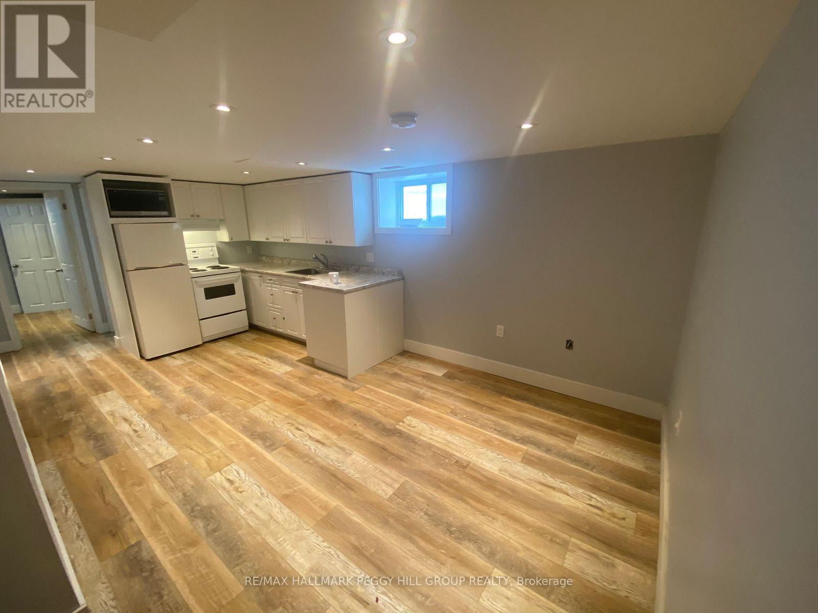 Lower - 148 Penetang Street, Barrie, Ontario  L4M 1V8 - Photo 4 - S13876210
