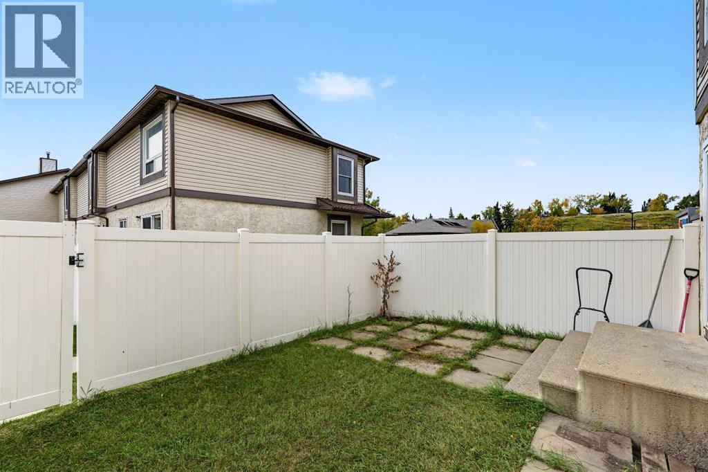 1215 137 Avenue SE, Calgary, Alberta  t2j 6n3 - Photo 10 - A2349241