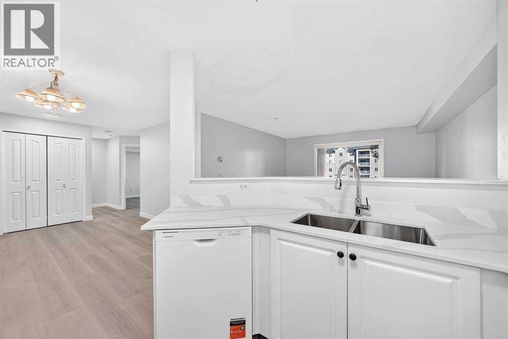 217, 2000 Somervale Court SW, Calgary, Alberta  T2Y 4J1 - Photo 11 - A2349803