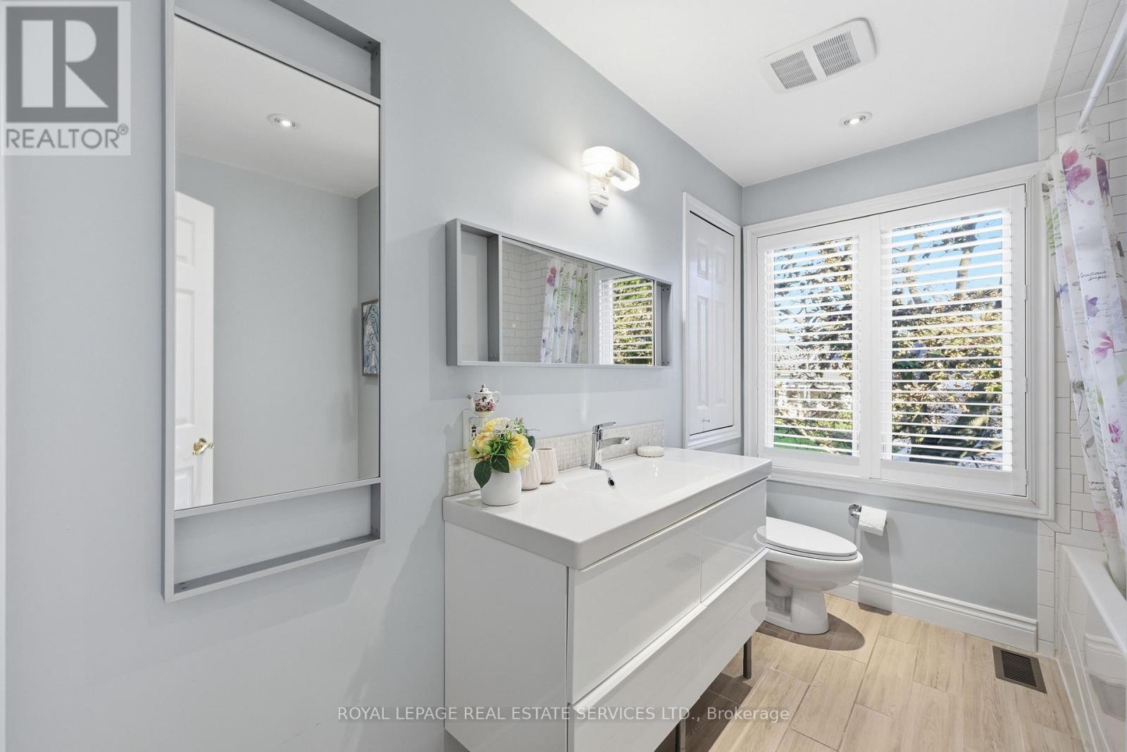 1320 Hillview Crescent, Oakville, Ontario  L6H 2C7 - Photo 25 - W13875986