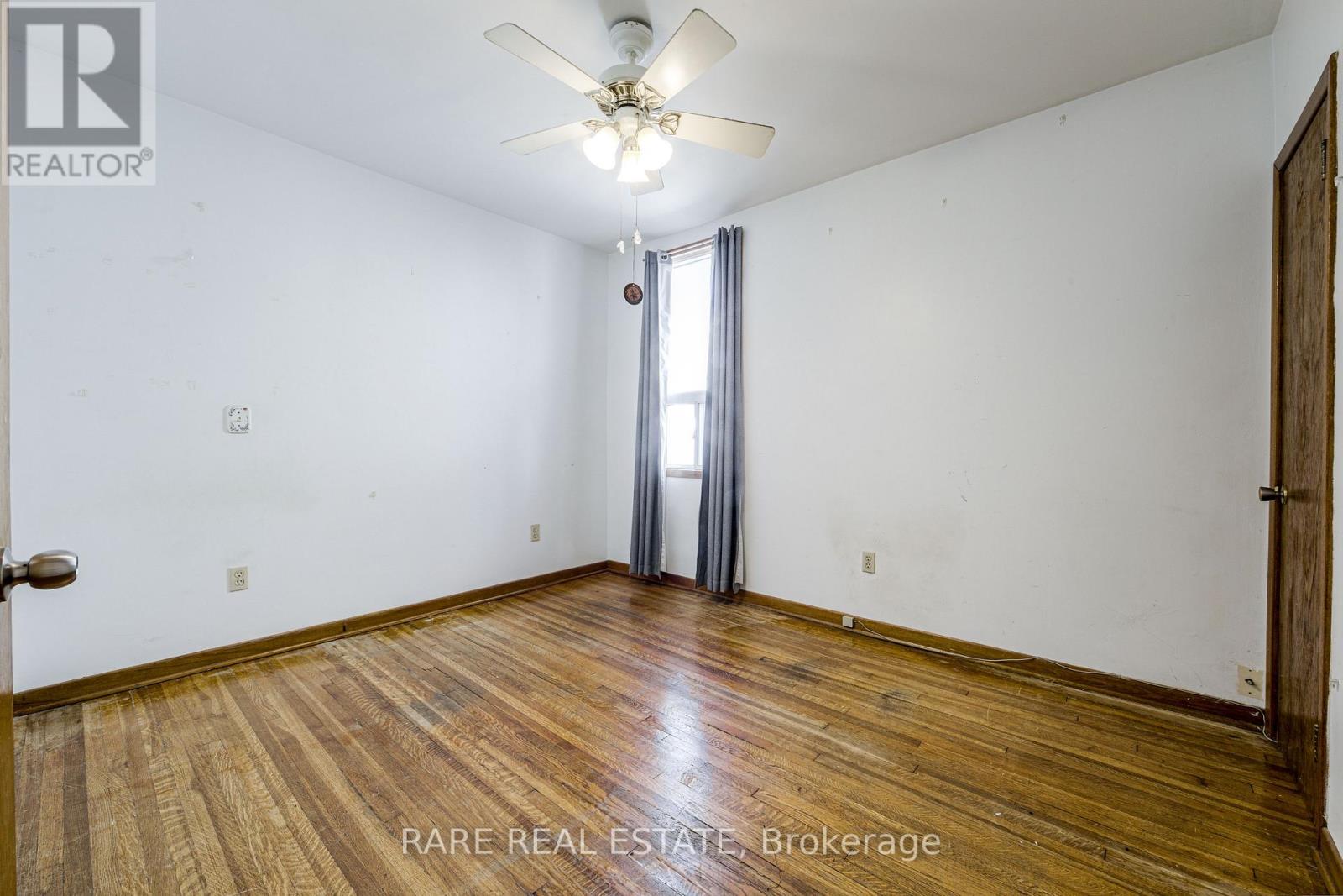 842 Shaw Street, Toronto, Ontario  M6G 3M2 - Photo 11 - W13876054