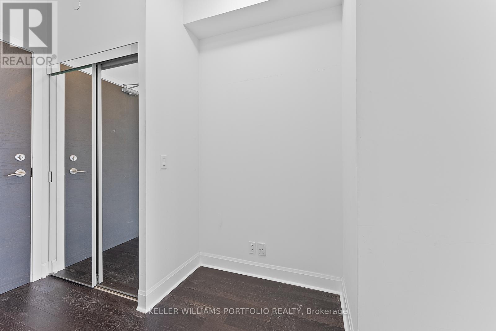 1011 - 33 Shore Breeze Drive, Toronto, Ontario  M8V 0G1 - Photo 4 - W13876058