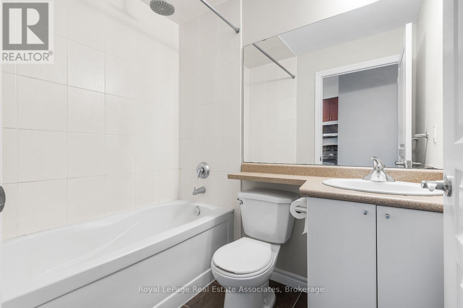 1709 - 223 Webb Drive, Mississauga, Ontario  L5B 0E8 - Photo 11 - W13876070