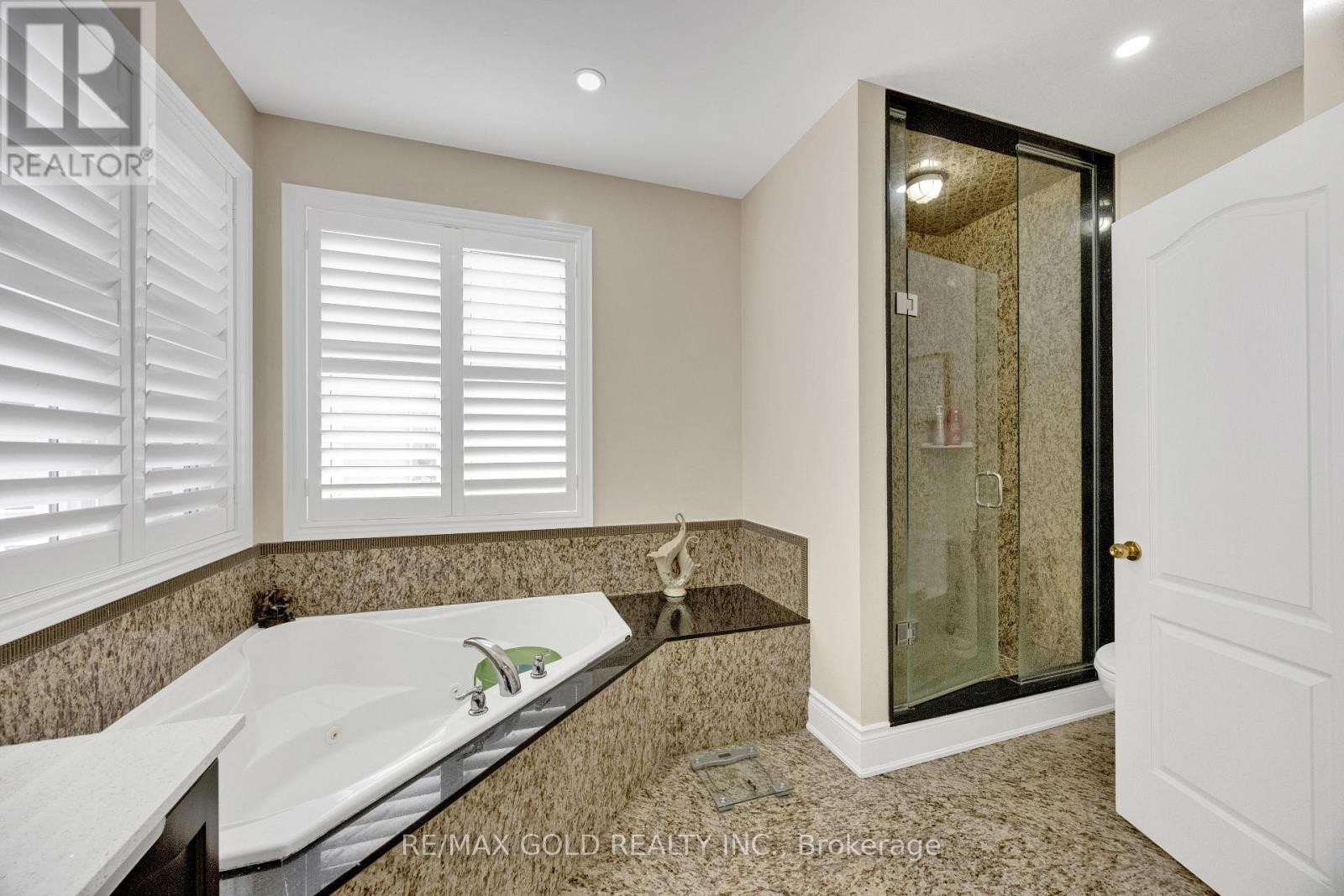 120 Watsonbrook Drive, Brampton, Ontario  L6R 0R4 - Photo 27 - W13876076