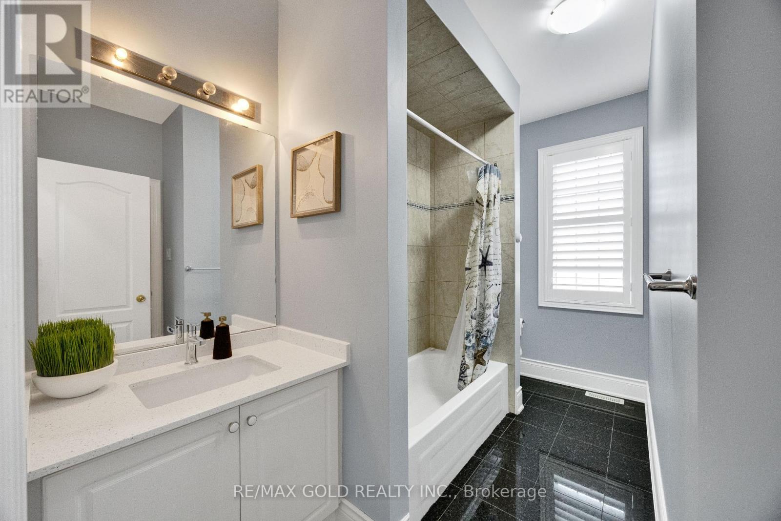 120 Watsonbrook Drive, Brampton, Ontario  L6R 0R4 - Photo 38 - W13876076