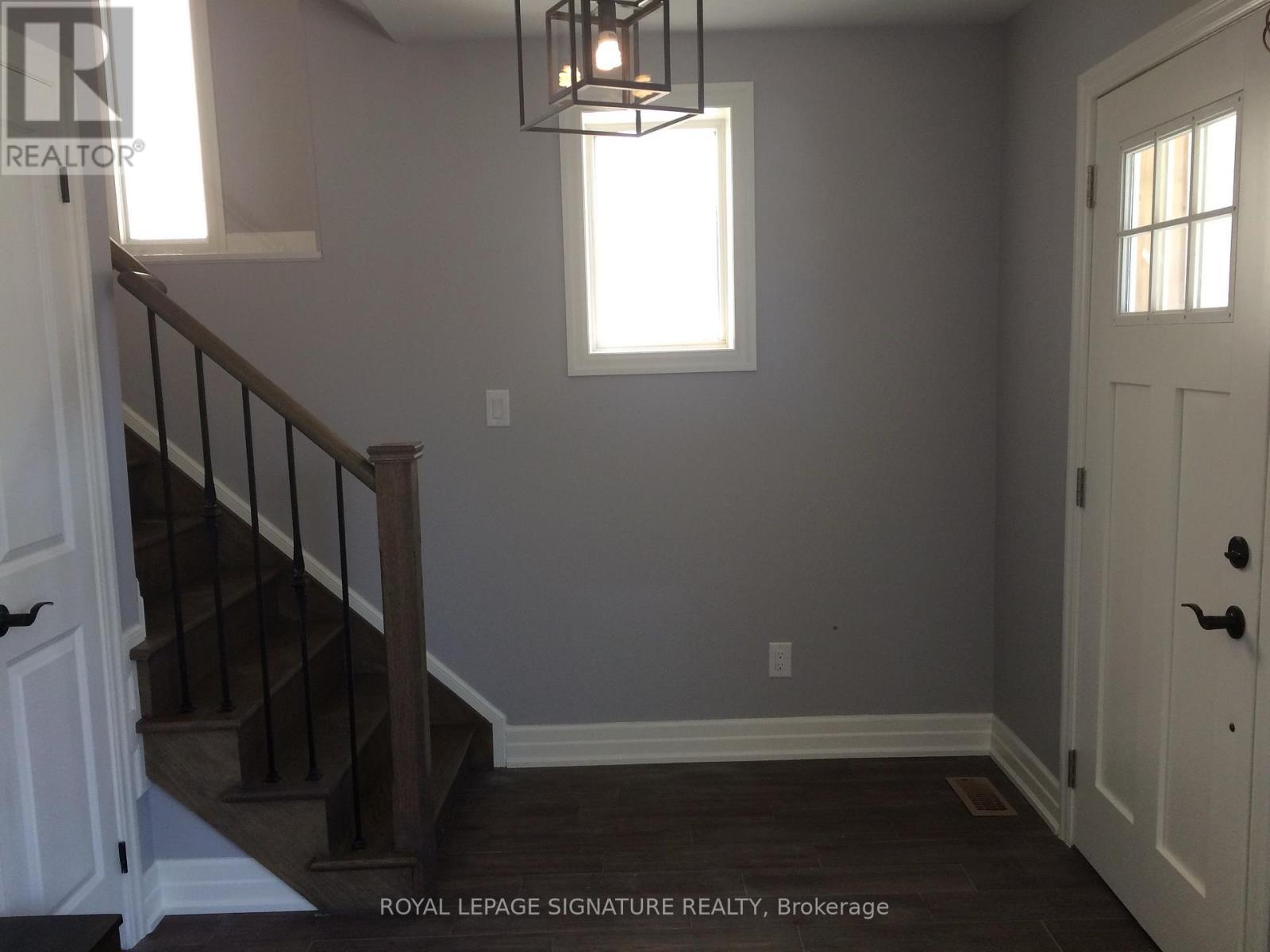 26 Fairbank Avenue, Toronto, Ontario  M6E 3Y4 - Photo 3 - W13876080