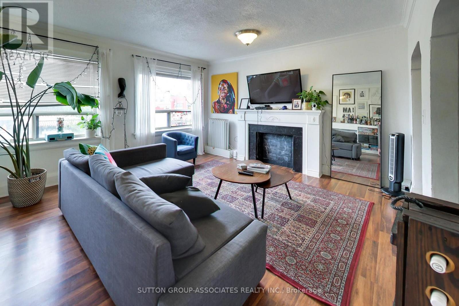 1181-1183 St Clair Avenue W, Toronto, Ontario  M6E 1B5 - Photo 11 - W13876108