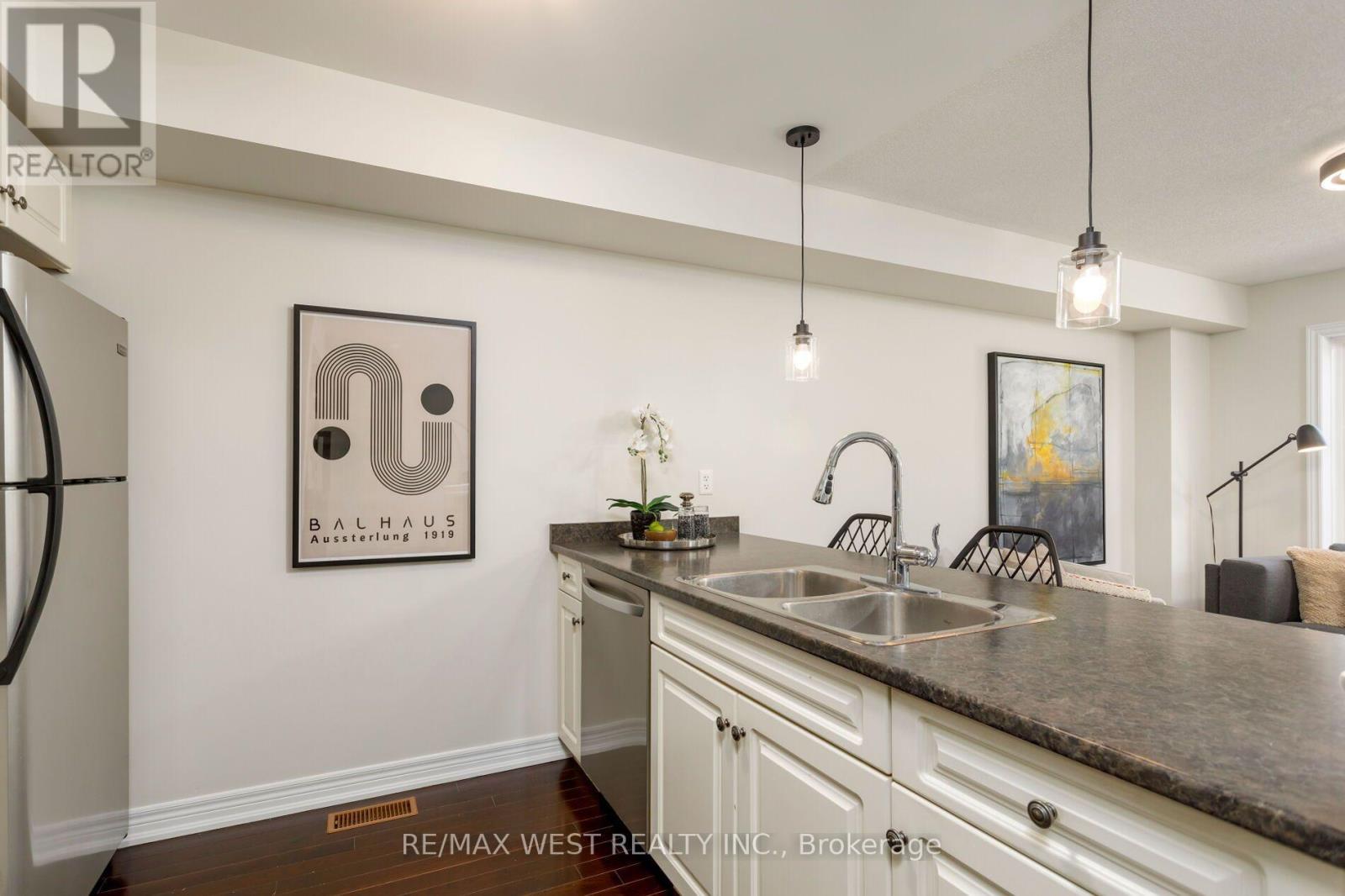628 Bibby Common, Burlington, Ontario  L7L 0C6 - Photo 19 - W13876134