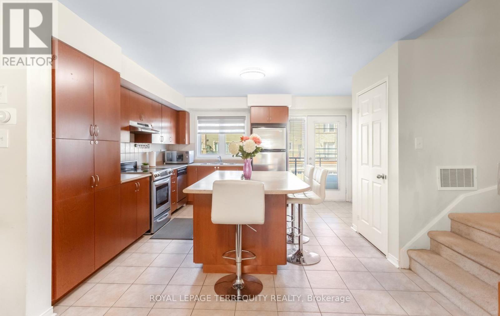 4 - 3025 Destination Drive, Mississauga, Ontario  L5M 0P3 - Photo 11 - W13876176