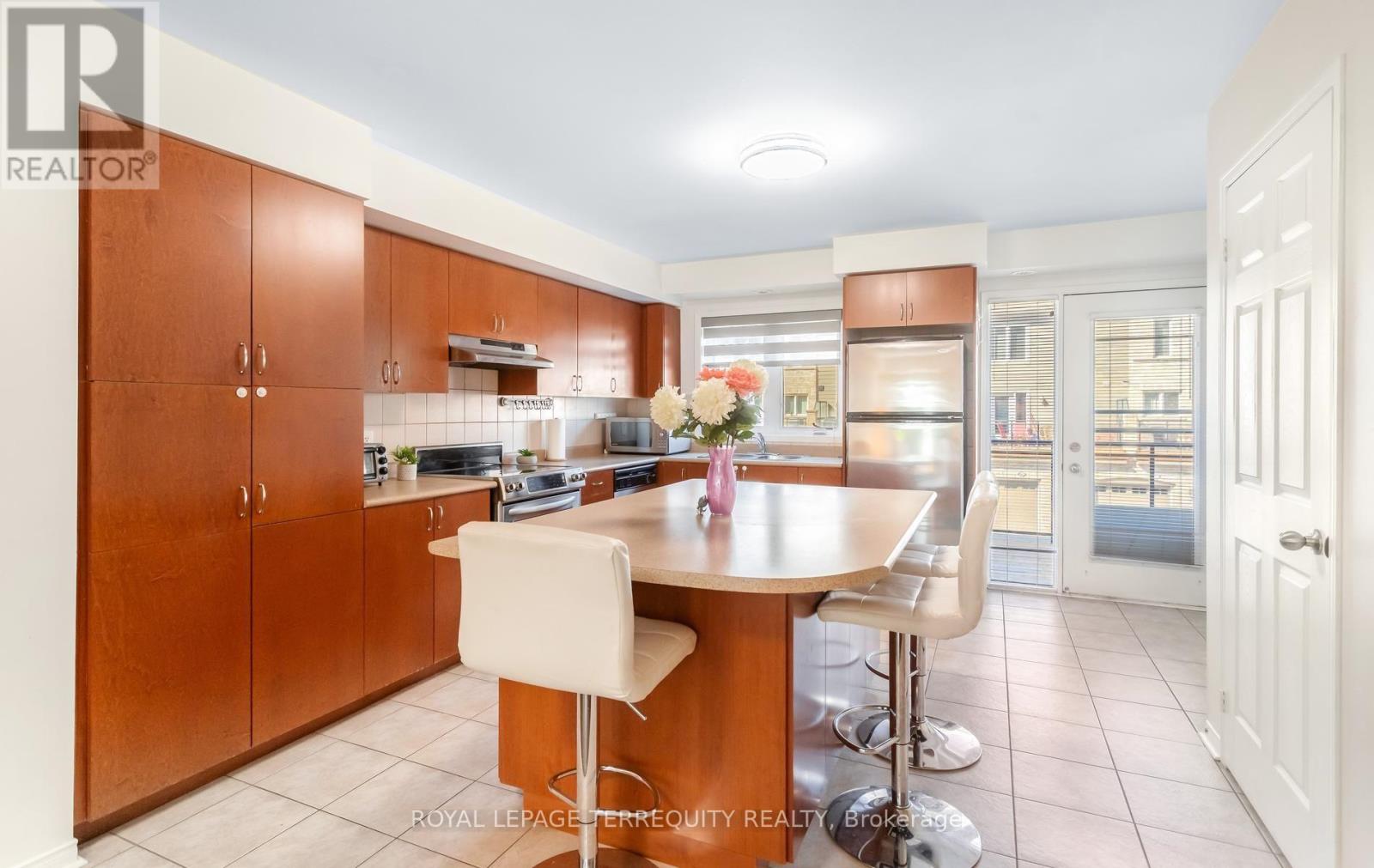4 - 3025 Destination Drive, Mississauga, Ontario  L5M 0P3 - Photo 12 - W13876176
