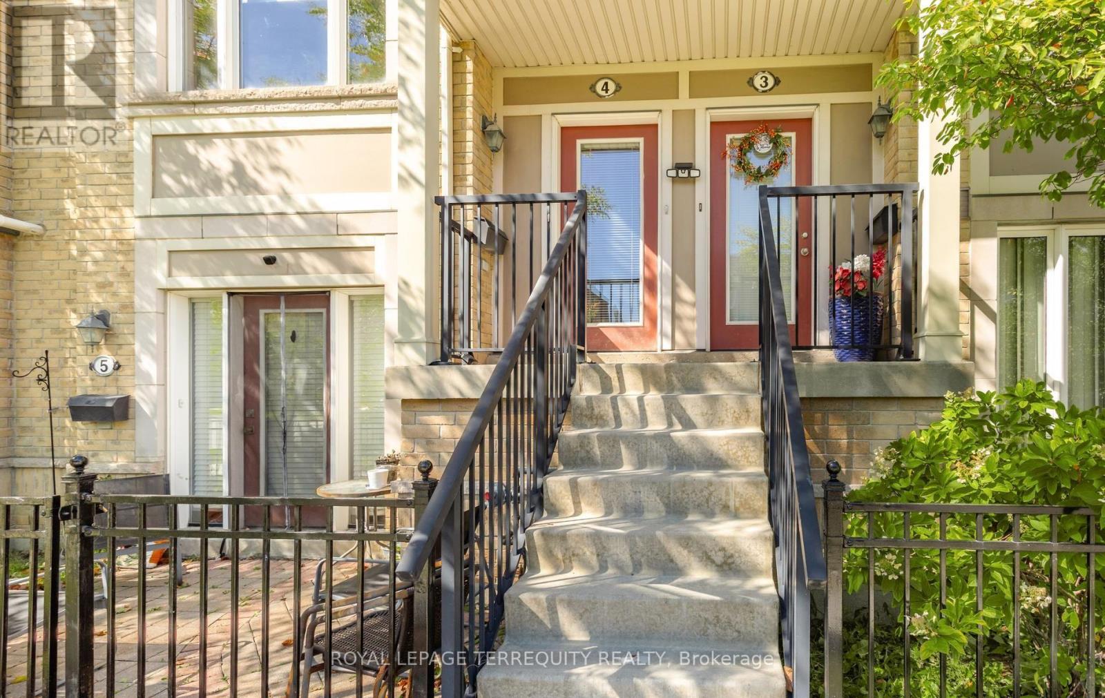 4 - 3025 Destination Drive, Mississauga, Ontario  L5M 0P3 - Photo 2 - W13876176