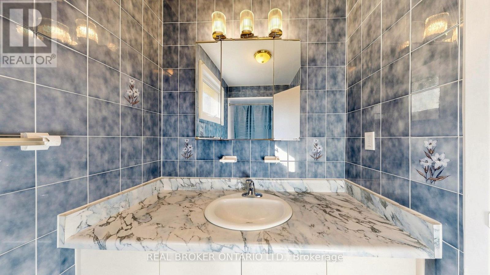 33 Fountainbridge Drive, Caledon, Ontario  L7E 1N5 - Photo 19 - W13876220
