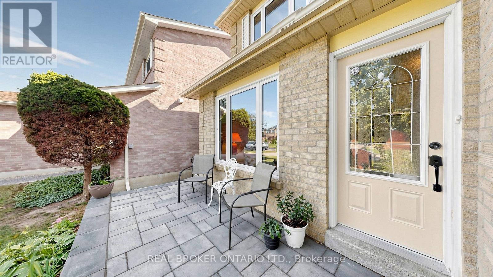 33 Fountainbridge Drive, Caledon, Ontario  L7E 1N5 - Photo 2 - W13876220