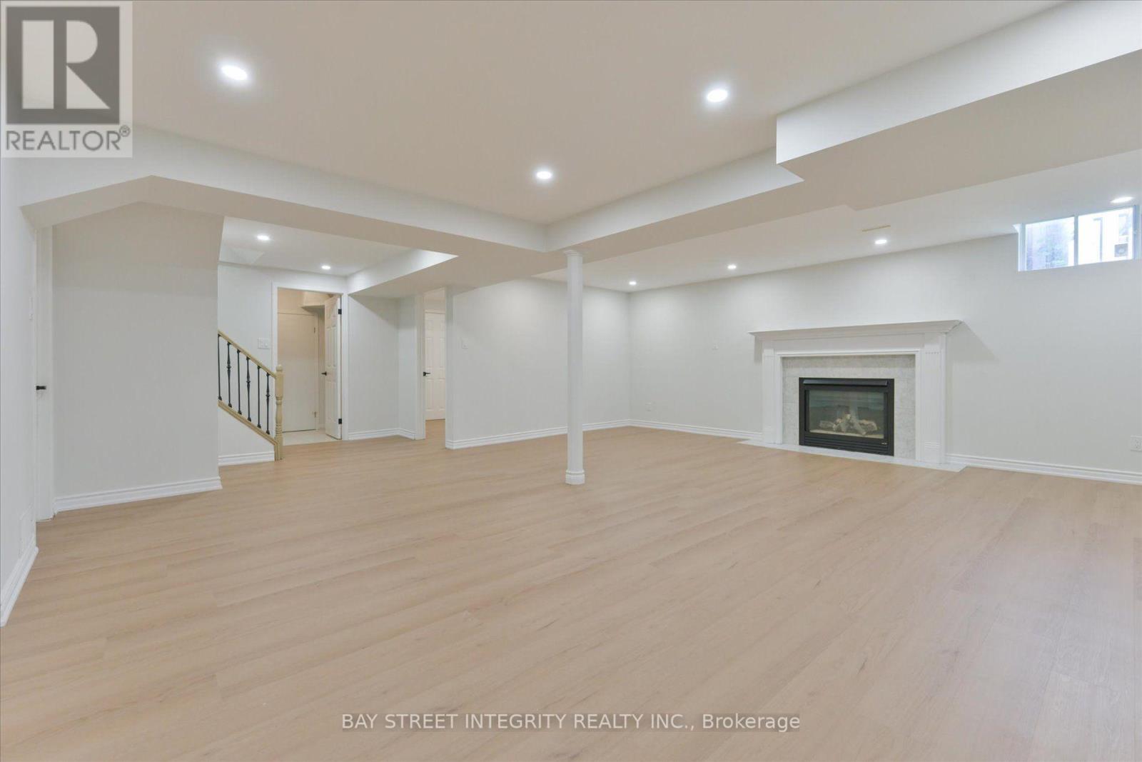 1906 Stoneybrook Court, Mississauga, Ontario  L5L 3W2 - Photo 36 - W13876276