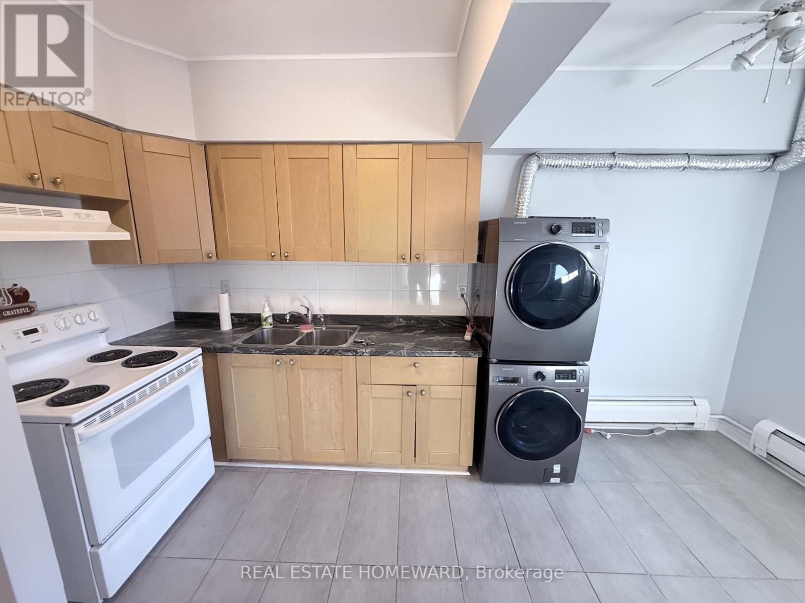 Apt 2 - 611 Danforth Avenue, Toronto, Ontario  M4K 1R2 - Photo 5 - E13791406